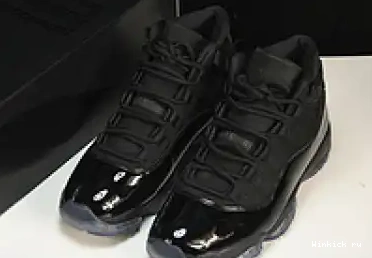 - RETRO 11 AND GOWN JORDAN CAP 0429